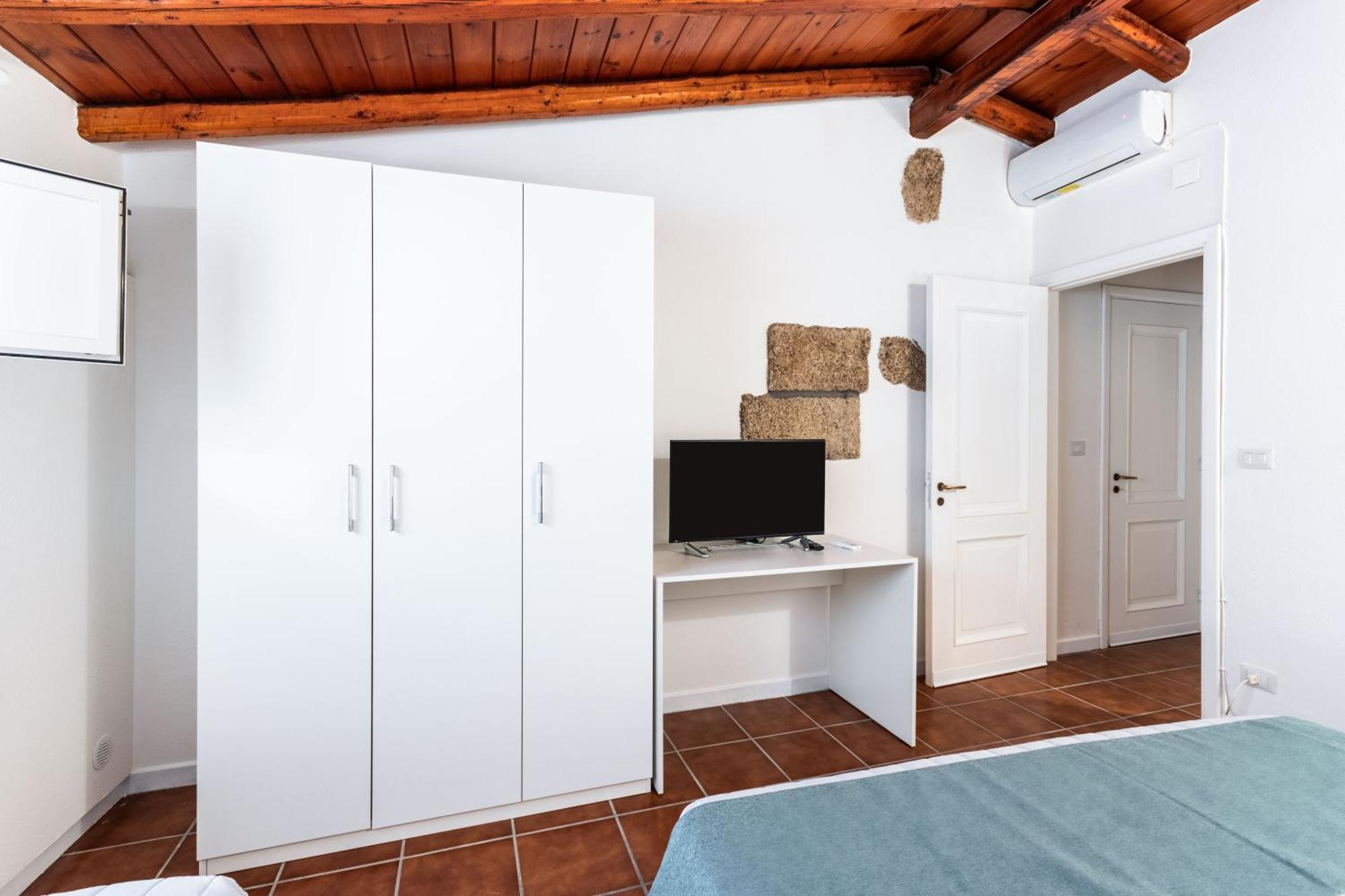 Fronte Mare Apartments & City Views Syracuse Екстер'єр фото